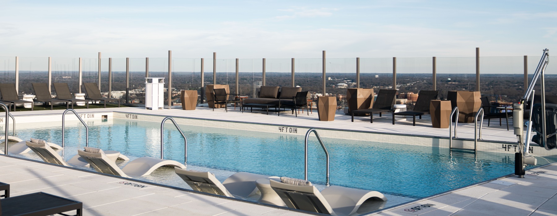 Rooftop Deck with Pool